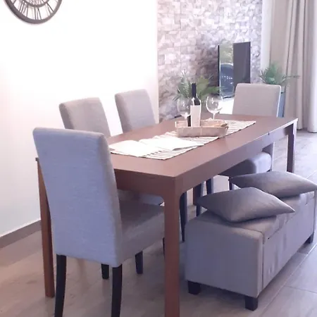 Queens Gardens Bliss Holiday home