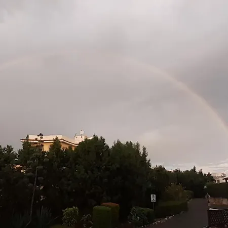 Дом отдыха Queens Gardens Bliss *