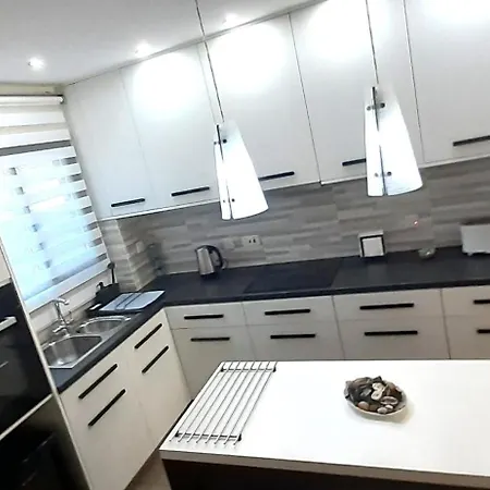 Queens Gardens Bliss Holiday home