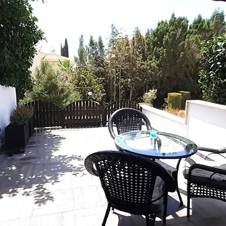 בית נופש Queens Gardens Bliss *