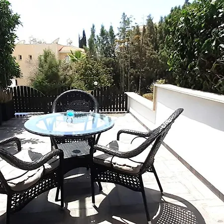 Σπίτι διακοπών Queens Gardens Bliss Πάφος