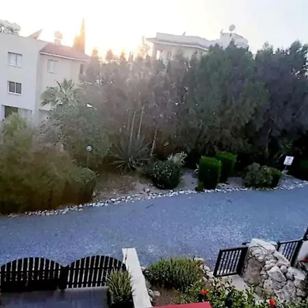 Queens Gardens Bliss Σπίτι διακοπών Πάφος