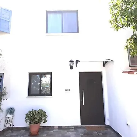 Queens Gardens Bliss Πάφος