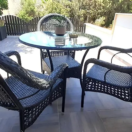 Queens Gardens Bliss